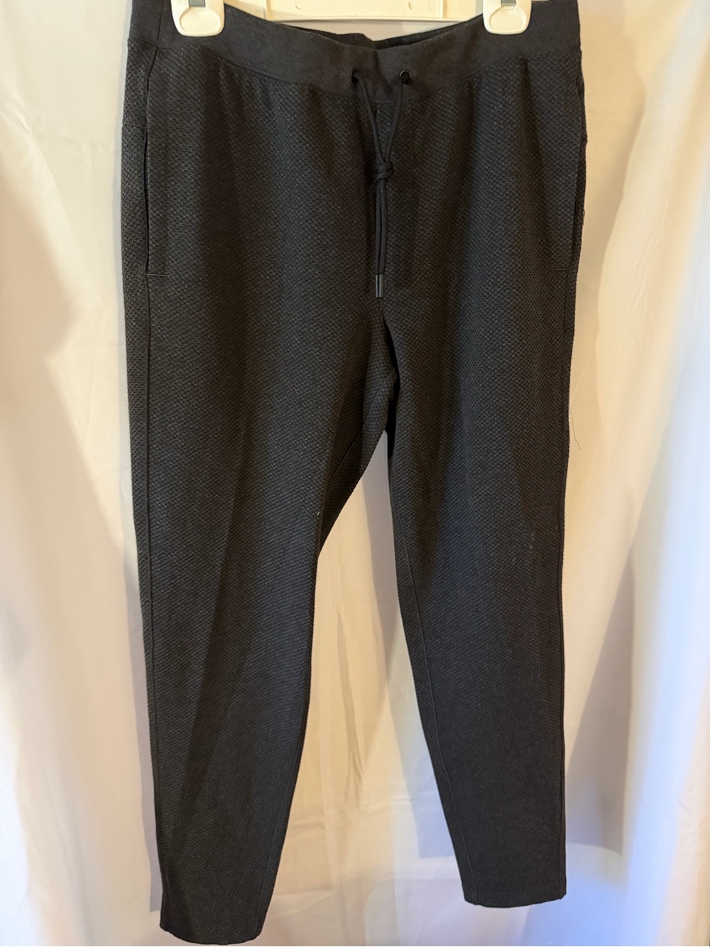 VRST Men's Dark Gray Textured Drawstring Pants